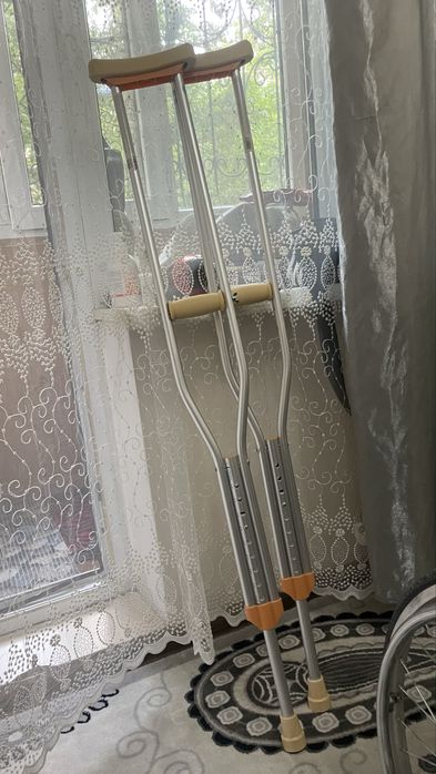 Костыль новый, высота регулируется, алюминевый , подмышечный