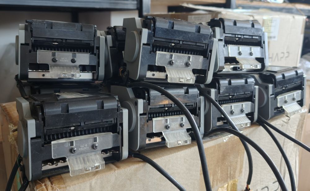 Vand Bill acceptor ICT L83