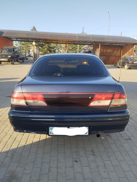 Nissan Maxima a32, 2000