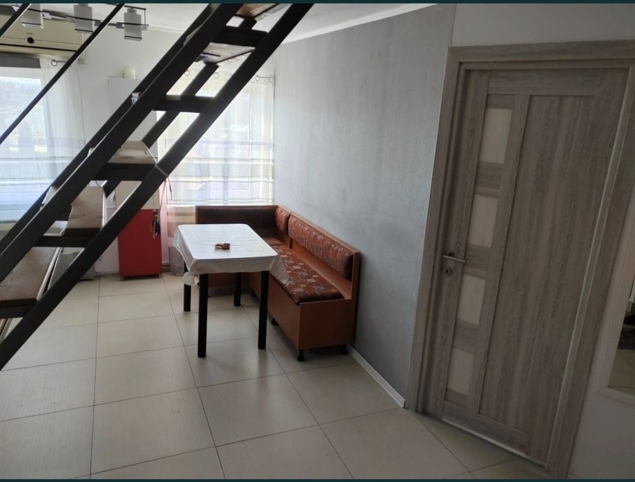 Vând apartament 2 camere