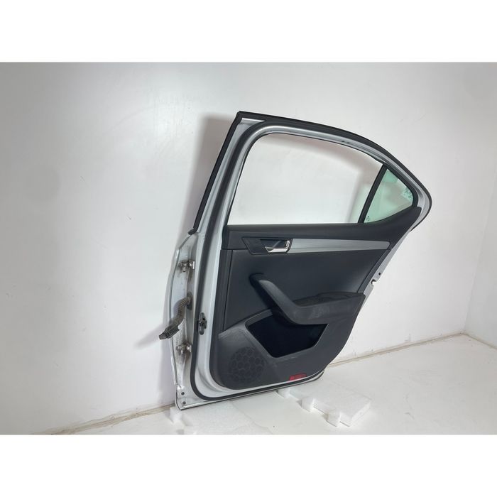 Задна дясна врата за skoda superb b8 3v - 3v5833056b