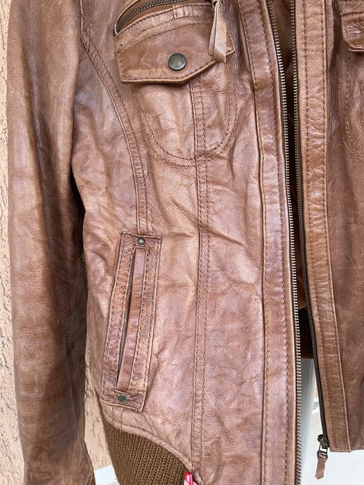 Естествена кожа яке Stradivarius