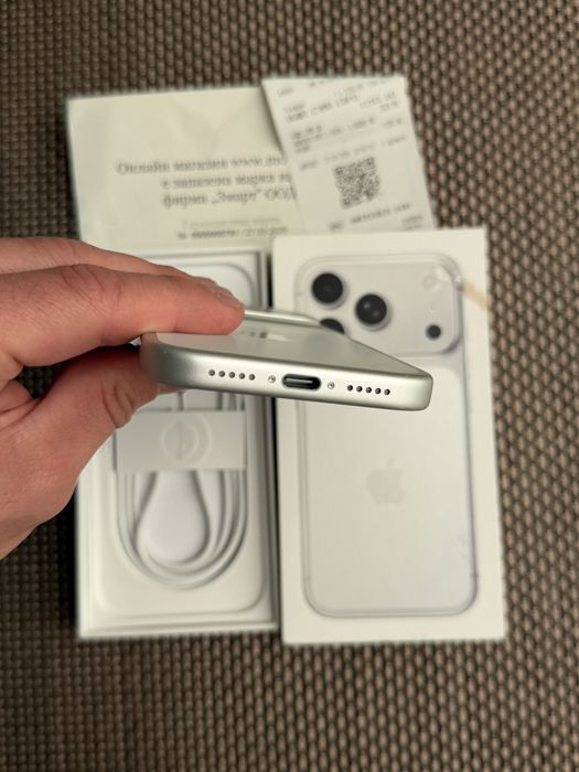 КАТО НОВ! 24М ГАРАНЦИЯ 256GB! iPhone 17 pro Silver айфон 17 про бял