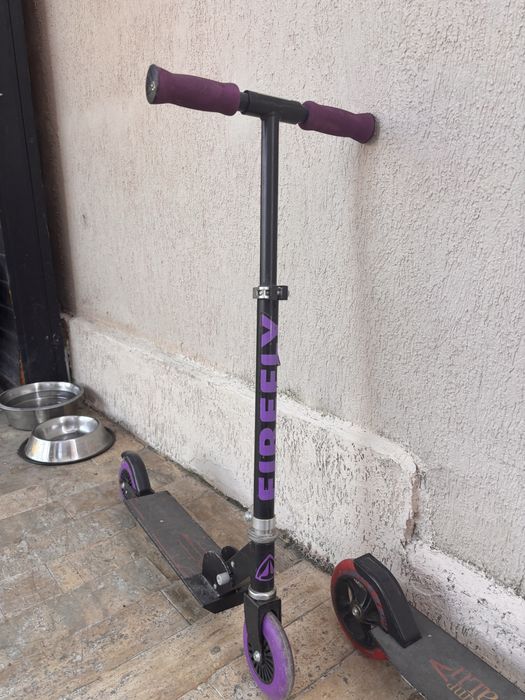 Trotineta copii varsta 8-12 ani