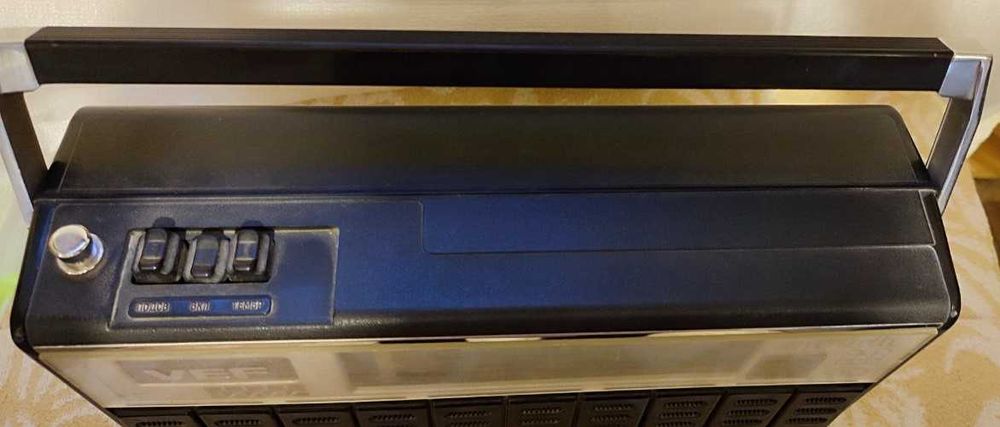 VEF Spidola 232 — винтажный радиоприёмник СССР (Рига) Латвия