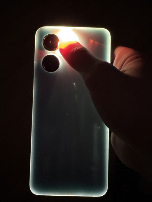 Realme c33, бюджетник, в идельном состояние