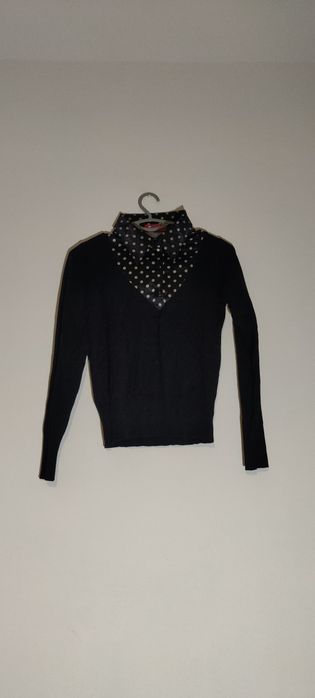 Bluza cu guler de dama