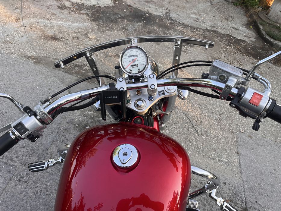 Honda shadow 1100