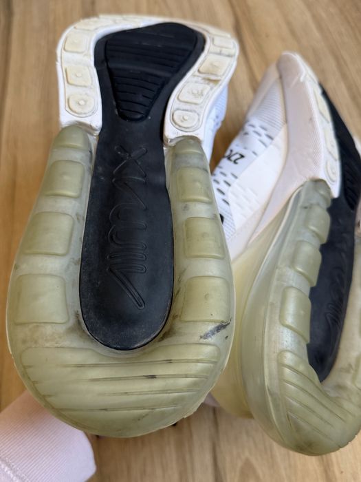 Оригинални бели маратонки NIKE AIR MAX 270! 45 н