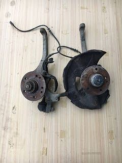 Цапфа (поворотный кулак) W210