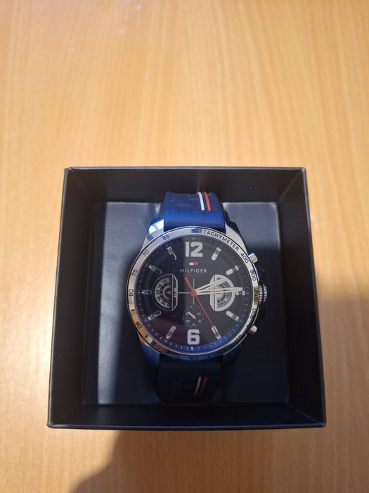 Tommy Hilfiger Ceas cu functii multiple si curea din silicon, Bleumari