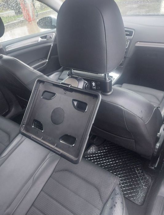 Suport tabletă auto