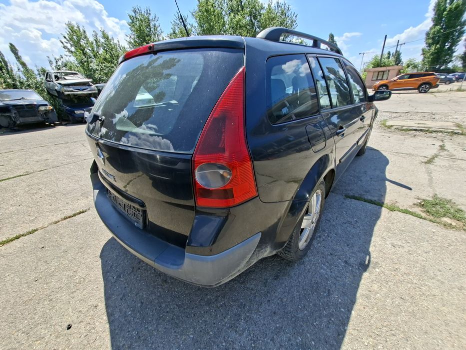 Dezmembrez Renault Megane 2 Break 1.6B  2005
