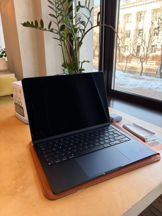 MacBook M3 13" в идеале (Midnight)