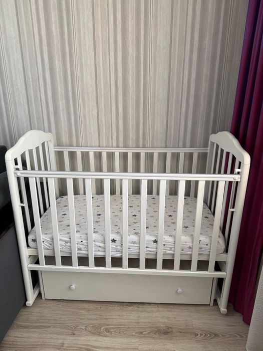 Продам детскую кроватку в отличном состоянии