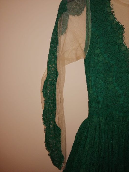 Rochie verde din dantela si tull fin
