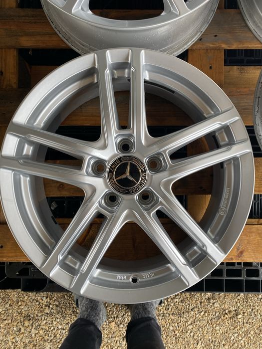 17 цола 5 х 112 мм Мерцедес , Mercedes A , B , CLA , GLA , GLB Класа