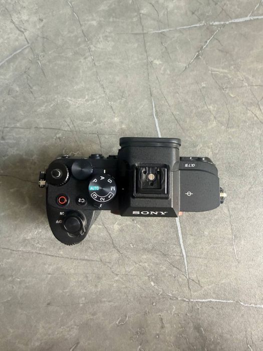 Sony a7 iv sotiladi