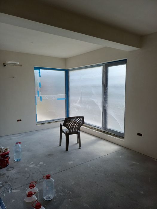 Execut finisaje interioare și exterioare