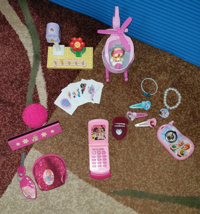 Хубави Шарени Играчки