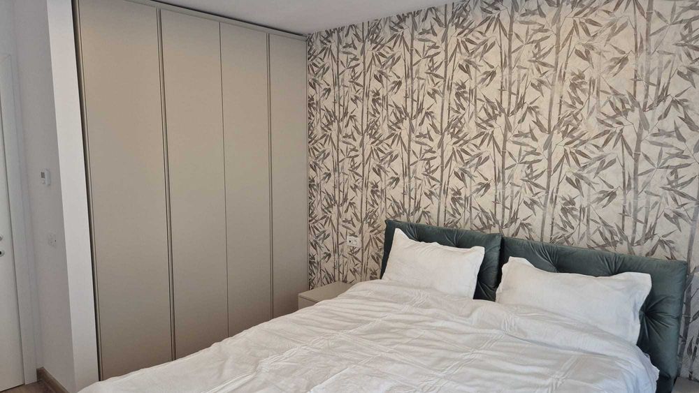 Apartament cu 3 camere complet mobilat si utilat In Tractorul