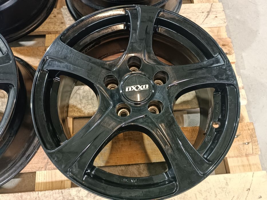 Лети джанти 16ки 5х114.3 Oxxo