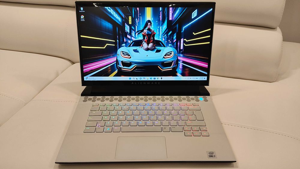 Laptop Gaming Alienware,  Intel Core i7-10870H,, ram 32 GB, NVIDIA GeForce RTX 3070 8GB, 300hz