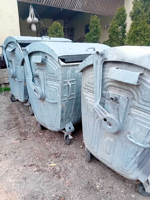 Tomberon / container de gunoi