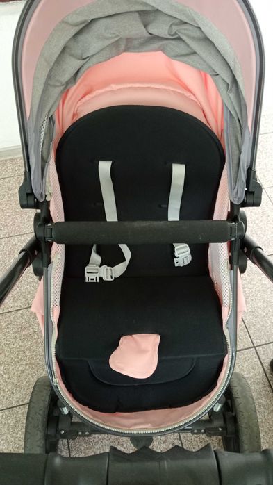 Vând cărucior 2 în 1