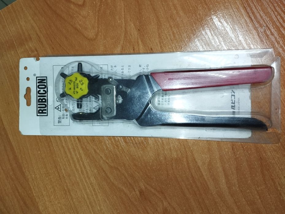 Продам пробойник револьверного типа