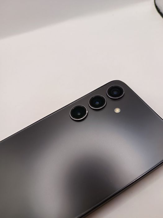 Samsung Galaxy S24 / 128GB