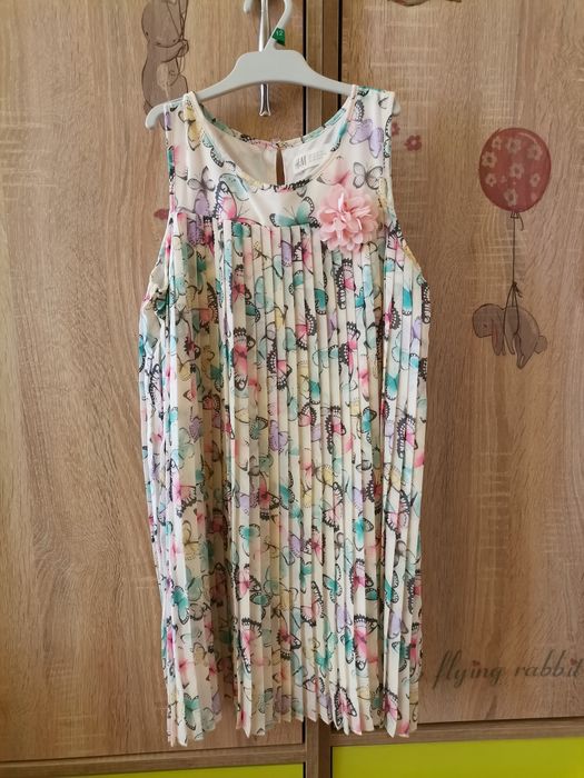 Маркови рокли Reserved, Н&М, Lee Cooper