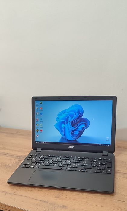 Ноутбук Acer Celeron N3060. RAM 4GB. SSD.128GB