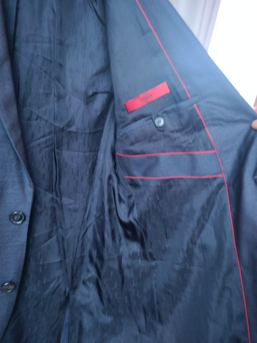 Ново HUGO BOSS, 50 размер, вълна и коприна, мъжко сако тъмносиньо