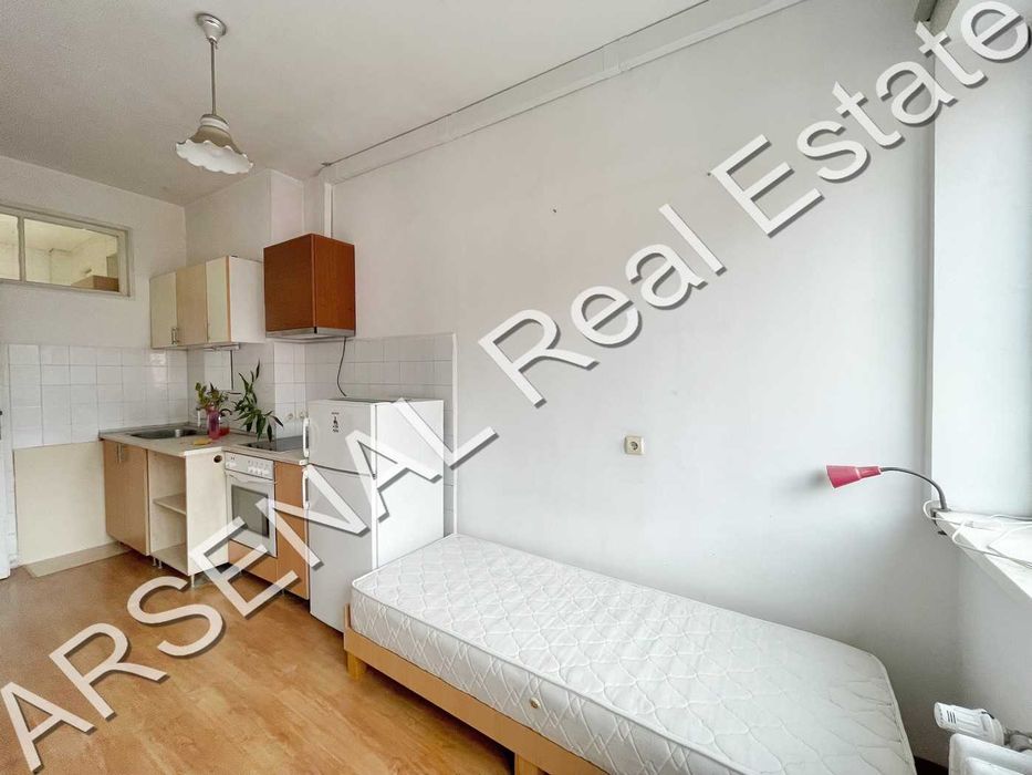 Дава се под наем Двустаен апартамент в София, Център - 82 кв.м за 500 € - Снимка #2