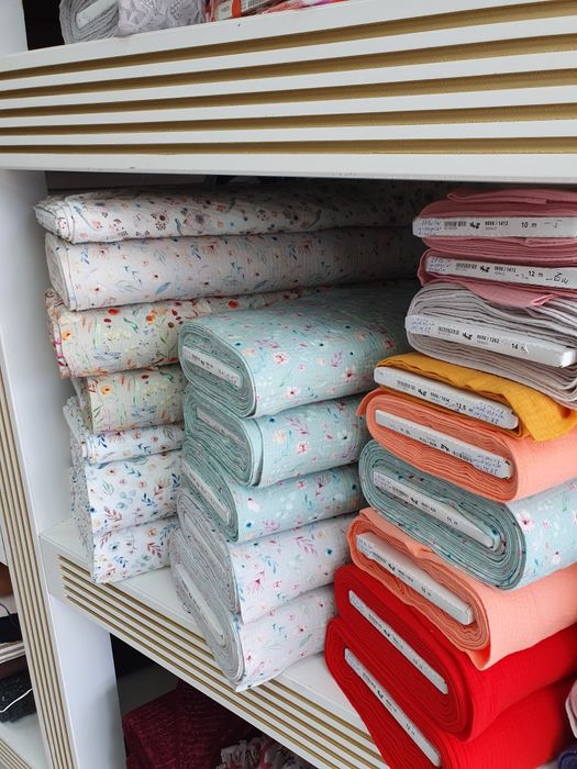 Materiale textile  poplinuri digitale  muselina digitala prosoape cati