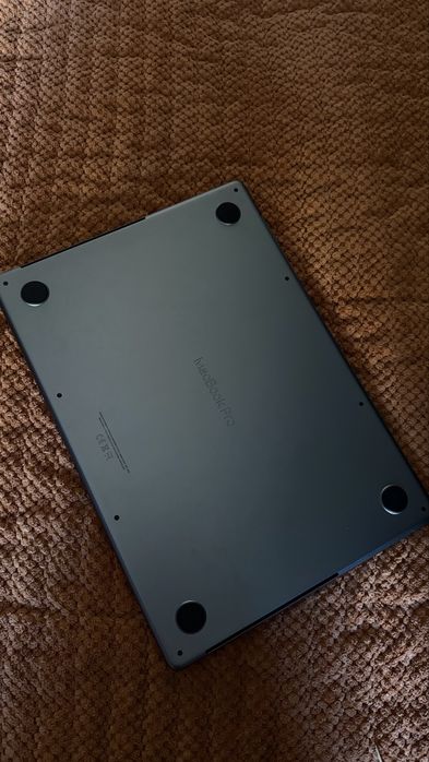 MacBook pro M1 16/512