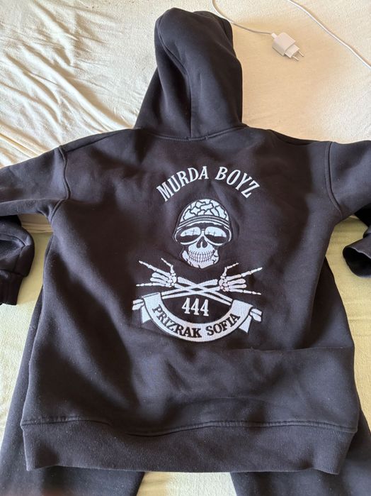 Анцунг и горнище на призрак и мърда бойз