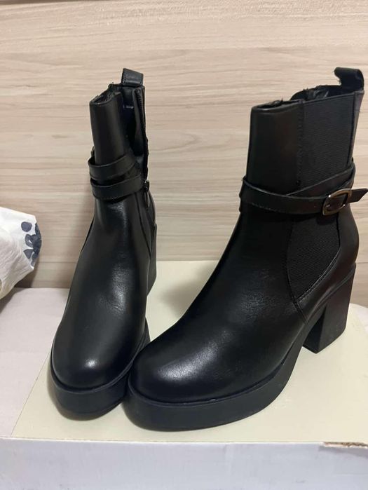 Чисто нови боти Lasocki