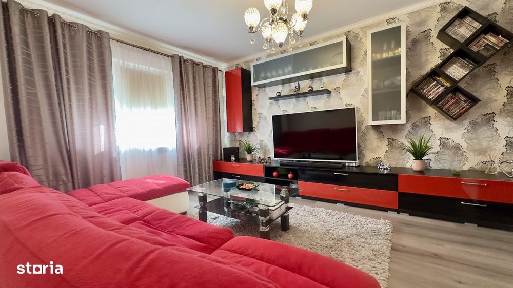 Apartament 4 camere, etaj intermediar, zona CET – ideal pentru famil