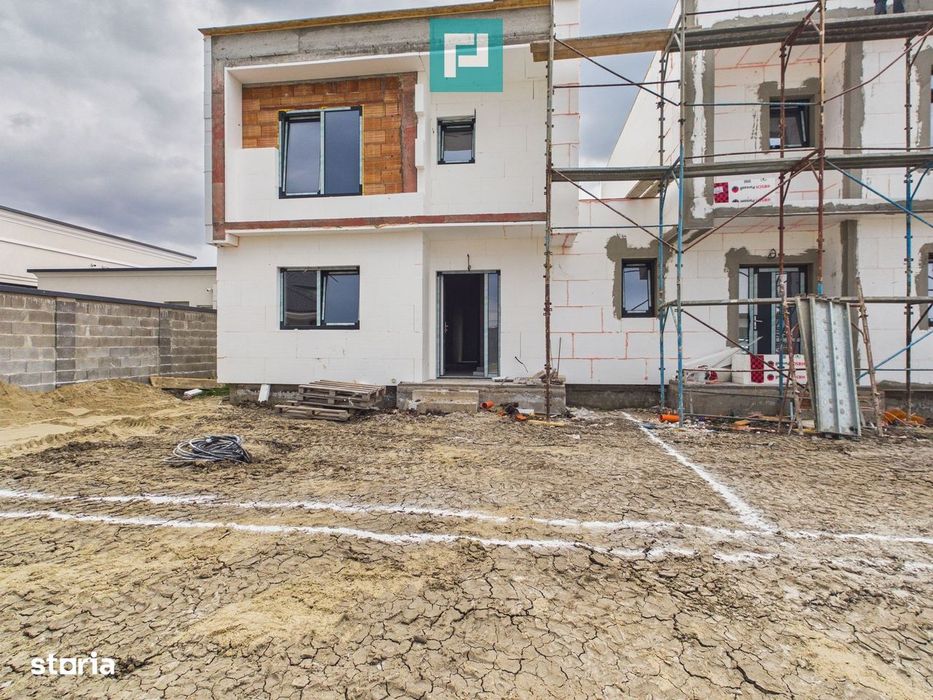 Duplex în Săcălaz despartit prin cameră tehnica