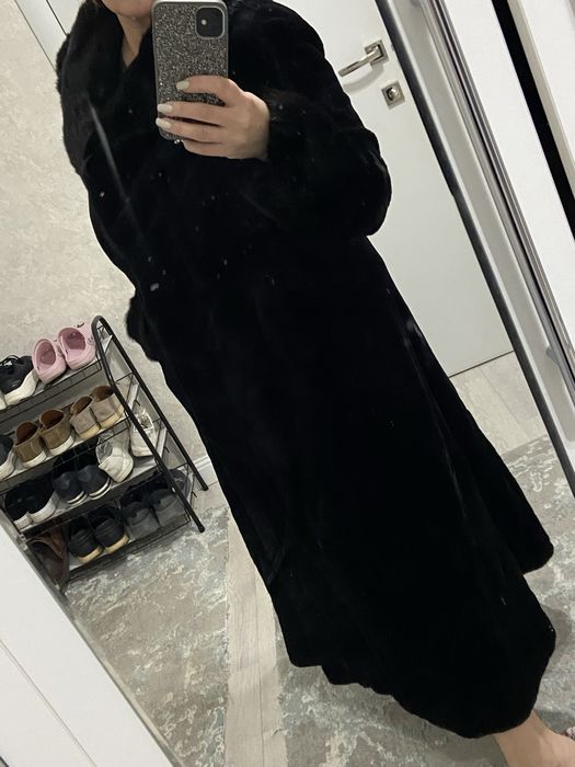 Продам норковую шубу