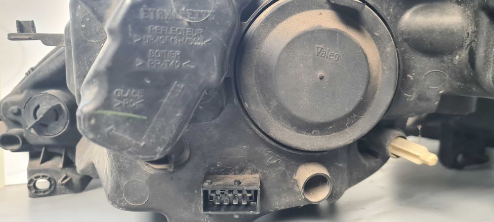 Фарове Peugeot 1007 2005г.