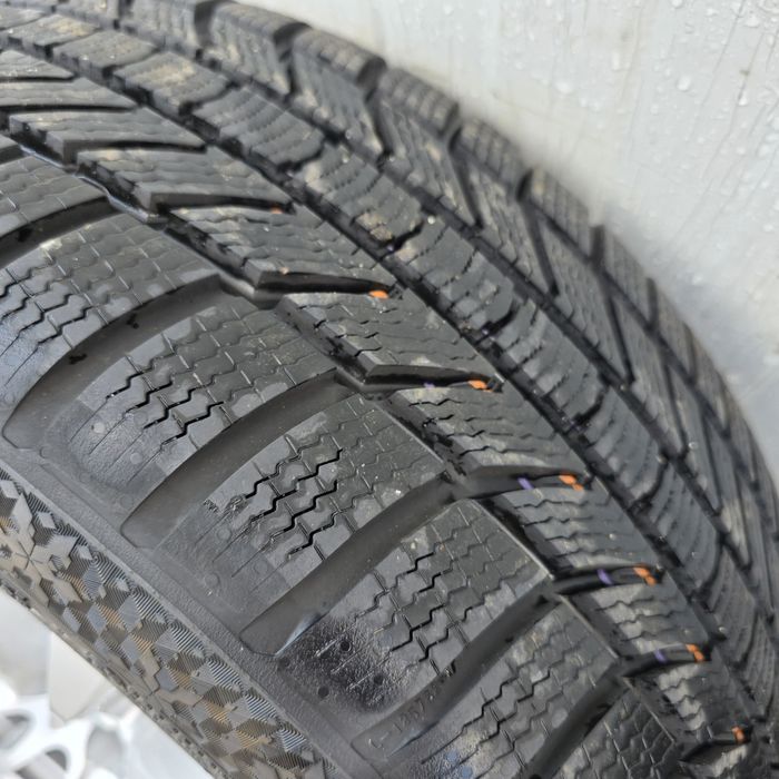Jante BMW  seria 5 G30, G31, R18, anvelope 245 45 18 Continental