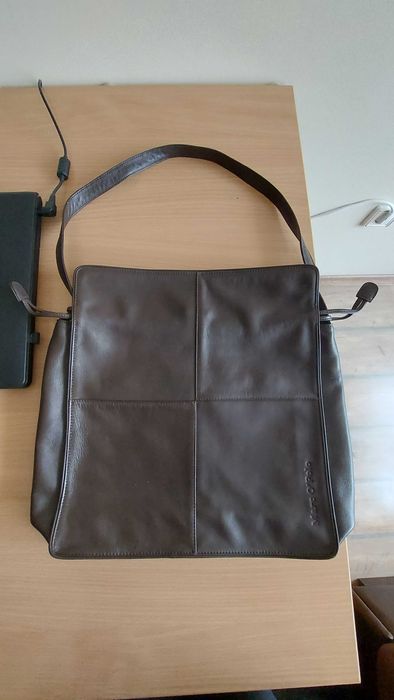 Нова кожена чанта Marc O'Polo