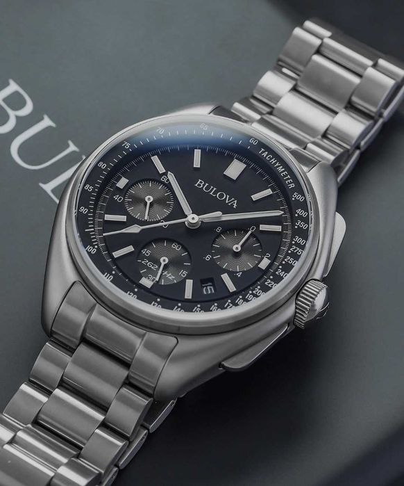 Bulova Lunar Pilot почти Omega Speedmaster