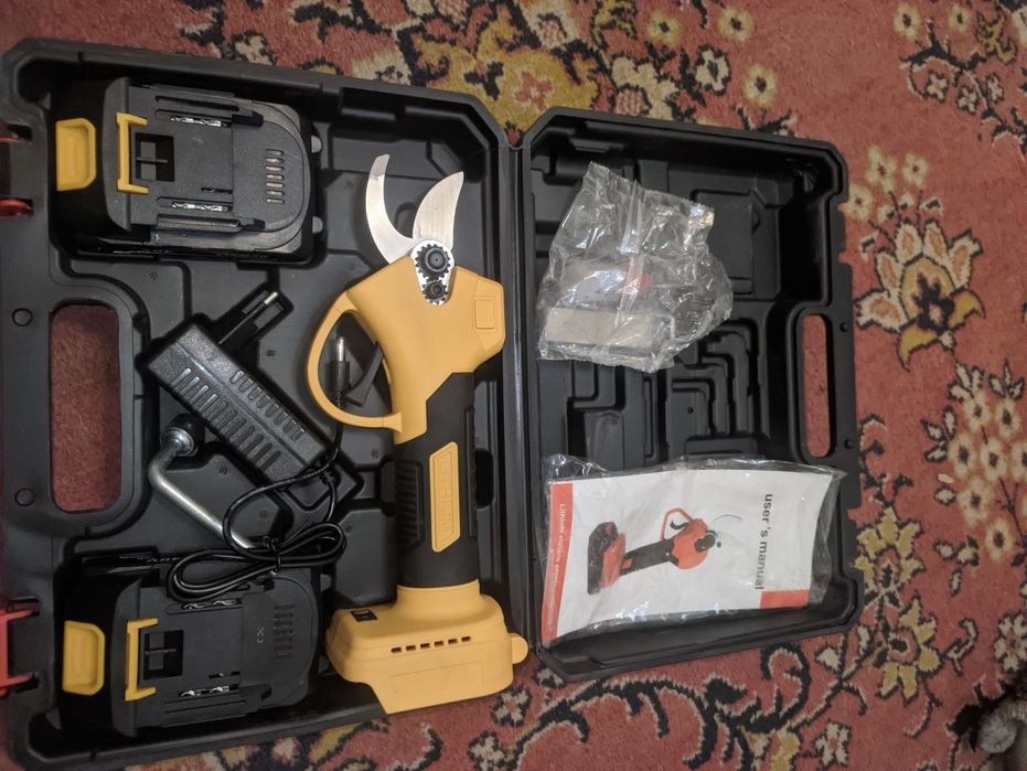 Продаётся секатор