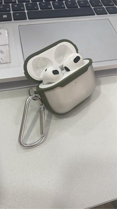 Airpods 3 в оригинале б/у