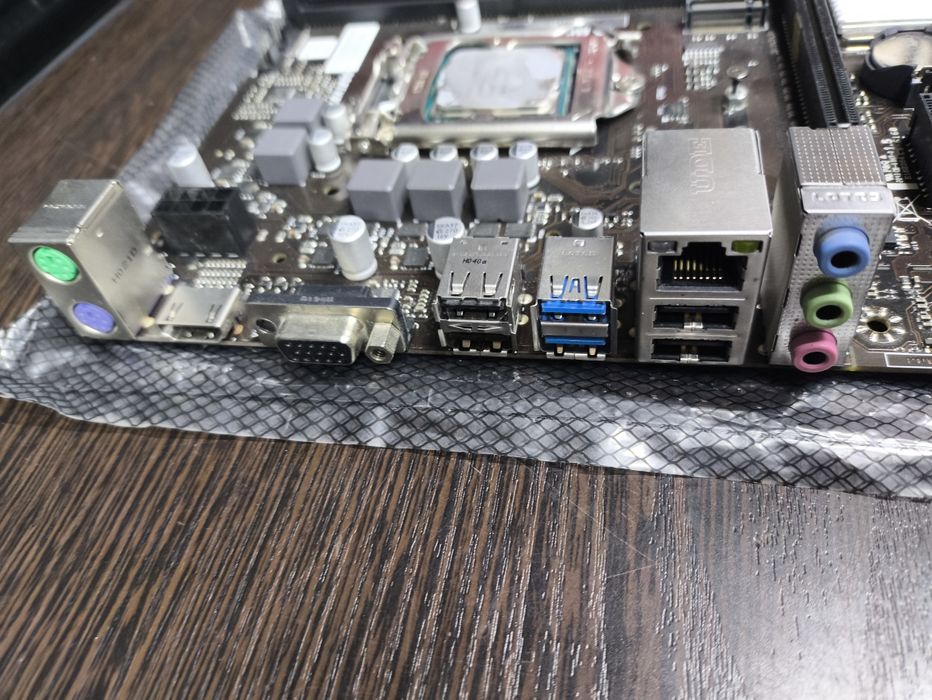 Biostar H510+i3 10100F+8Gb