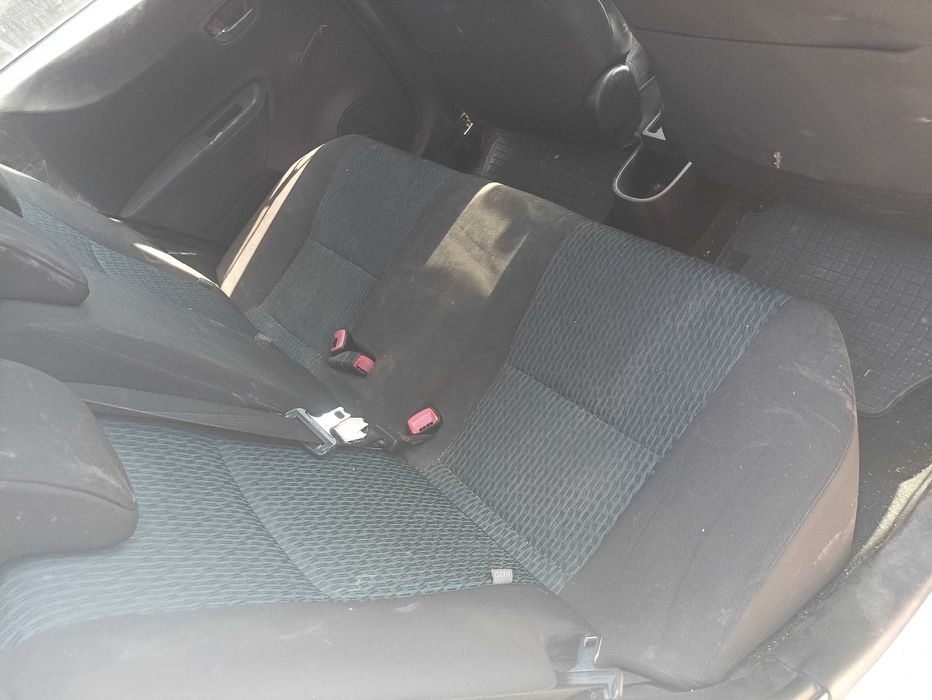 Тойота Ярис П13 / Toyota Yaris 2012г. P13  - на части